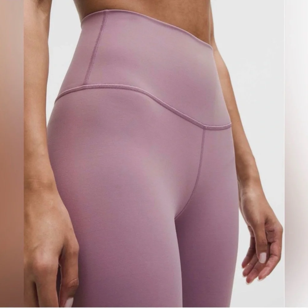 NWT ๐ Lululemon Wunder Under SmoothCover High-Rise Tight 25โ in Lavender Luxe - Picture 7 of 11